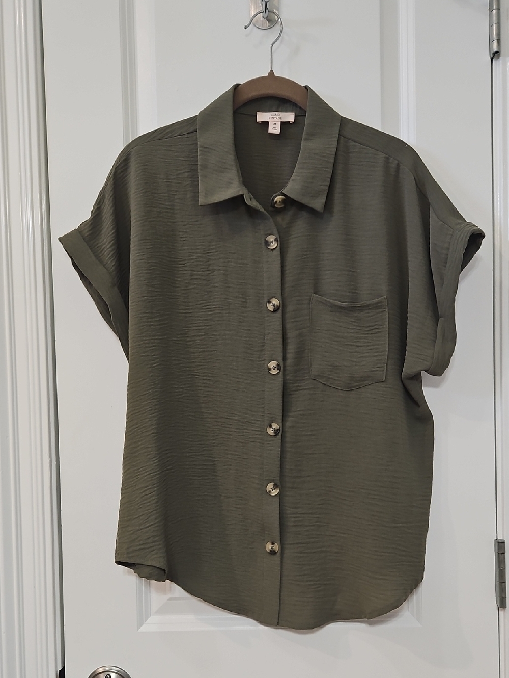 Como Vintage Olive Button-Front Shirt